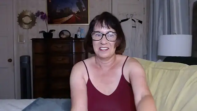 BigbustedBrenda online show from 10-31-25, 10:27