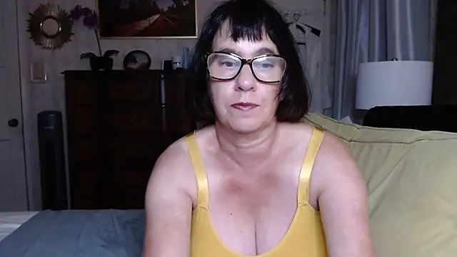 BigbustedBrenda online show from 11-10-25, 04:56