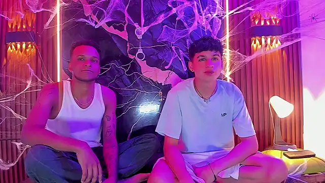 Snapshot of Kings_and_Secrets chatting on 10-29-25, 05:50 Kings and Secrets online show from 10-29-25, 05:50