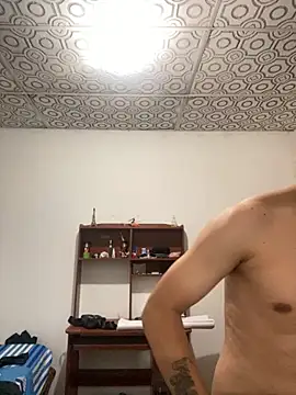 Snapshot of JOMIITALIA chatting on 10-28-25, 06:07 JOMIITALIA online show from 10-28-25, 06:07