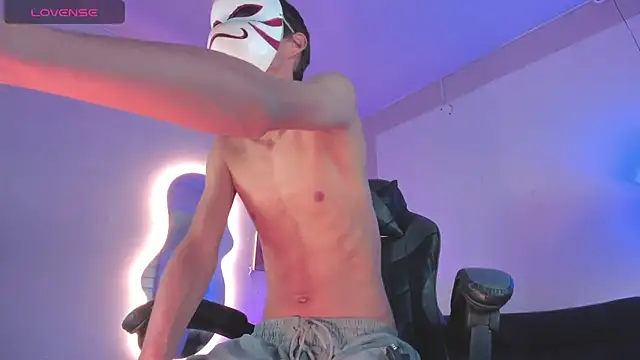 Senpai Lover online show from 12-19-25, 08:22