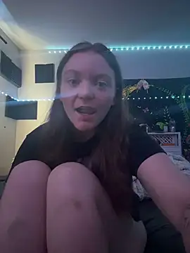 Snapshot of stonerbaby chatting on 10-29-25, 07:13 stonerbaby online show from 10-29-25, 07:13