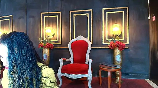 Marilyn Blakee online show from 11-18-25, 01:03