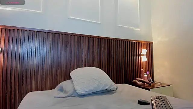 HANNASANZ1 online show from 02-17-26, 07:44