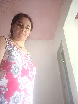 Snapshot of Camila-Valverde chatting on 02-18-26, 06:26 Camila-Valverde online show from 02-18-26, 06:26