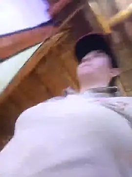 Snapshot of Camila-Valverde chatting on 12-16-25, 09:41 Camila-Valverde online show from 12-16-25, 09:41