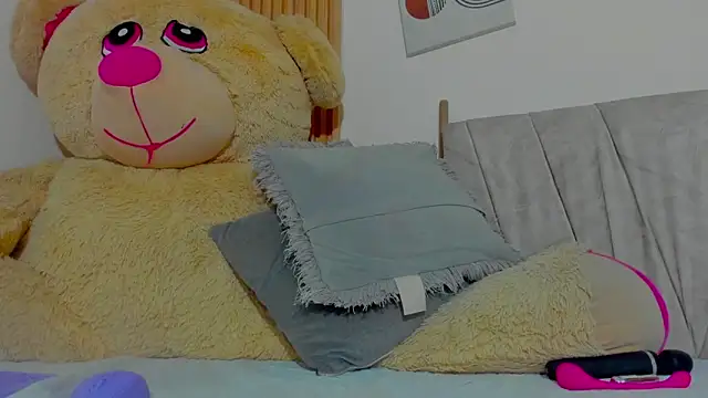 little emiily  online show from 01-10-26, 02:01