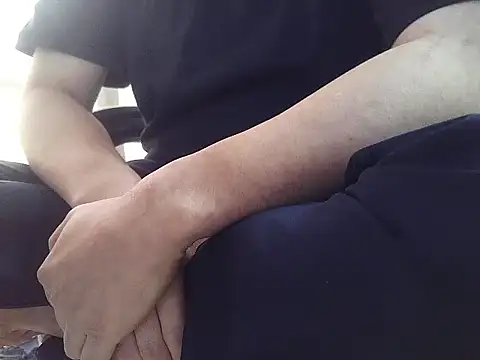 Stripholyday online show from 10-28-25, 12:00