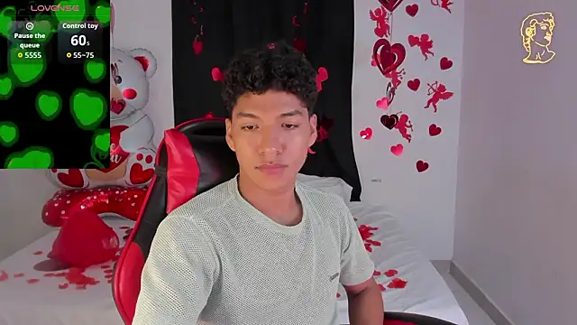 Snapshot of Maximiliano_Khalil chatting on 02-15-26, 08:30 Maximiliano Khalil online show from 02-15-26, 08:30