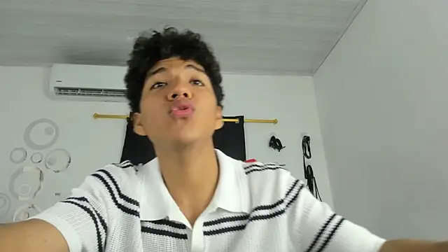 Maximiliano Khalil online show from 11-22-25, 07:02