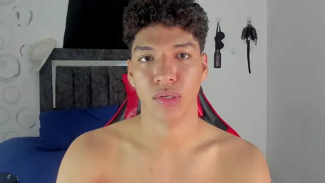 Snapshot of Maximiliano_Khalil chatting on 02-07-26, 07:22 Maximiliano Khalil online show from 02-07-26, 07:22