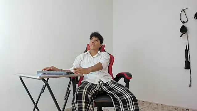 Maximiliano Khalil online show from 11-07-25, 07:40