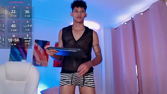 KamiSuarez online show from 03-20-26, 06:42