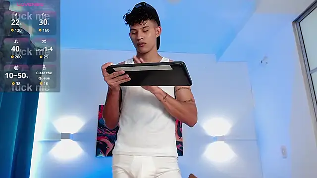 Snapshot of KamiSuarez chatting on 02-17-26, 06:38 KamiSuarez online show from 02-17-26, 06:38