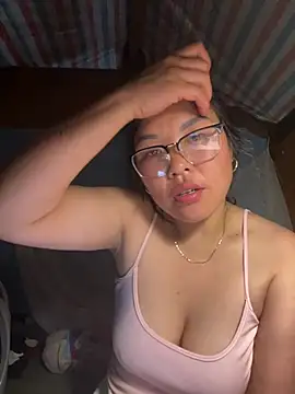 Snapshot of heodat-sexx chatting on 05-17-26, 10:26 heodat-sexx online show from 05-17-26, 10:26