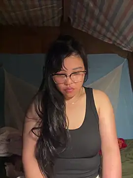 Snapshot of heodat-sexx chatting on 05-20-26, 08:17 heodat-sexx online show from 05-20-26, 08:17