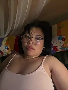 Snapshot of heodat-sexx chatting on 05-19-26, 07:21 heodat-sexx online show from 05-19-26, 07:21