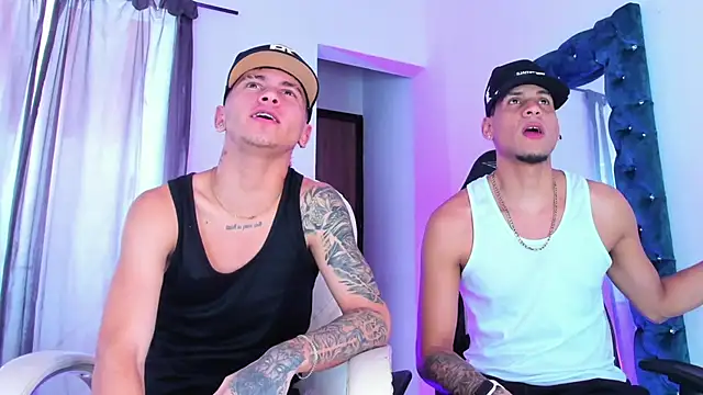 Snapshot of Yourtemptation555 chatting on 11-01-25, 04:56 Yourtemptation555 online show from 11-01-25, 04:56