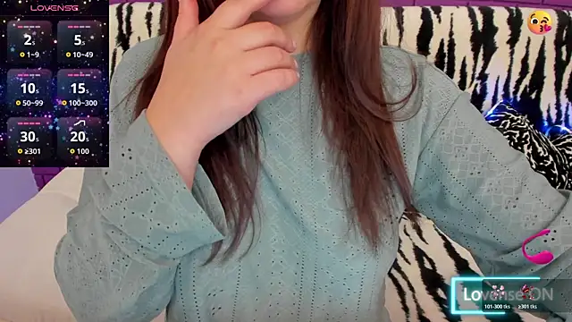 GlowMimi online show from 11-11-25, 08:47