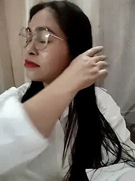 Bamboo-niee123 online show from 03-26-26, 05:17