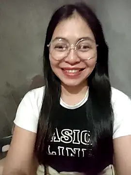 Bamboo-niee123 online show from 04-12-26, 05:27