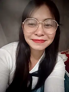 Bamboo-niee123 online show from 12-17-25, 02:22