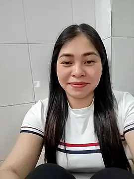 Bamboo-niee123 online show from 03-11-26, 03:39