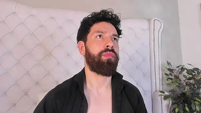 jackfoden01 online show from 10-28-25, 05:18