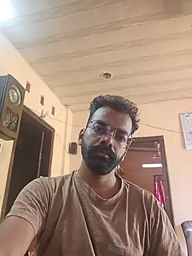 Snapshot of nithinrr chatting on 10-29-25, 05:06 nithinrr online show from 10-29-25, 05:06