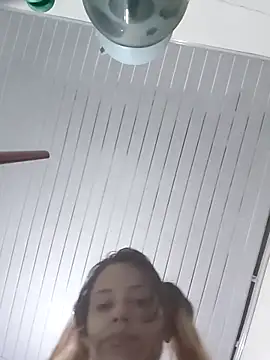 Snapshot of Hairy_ptt chatting on 12-14-25, 02:33 Hairy ptt online show from 12-14-25, 02:33