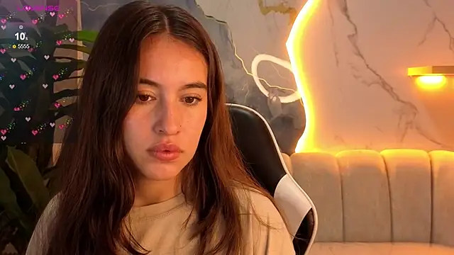 Snapshot of Nikka_Tx chatting on 02-23-26, 12:39 Nikka Tx online show from 02-23-26, 12:39