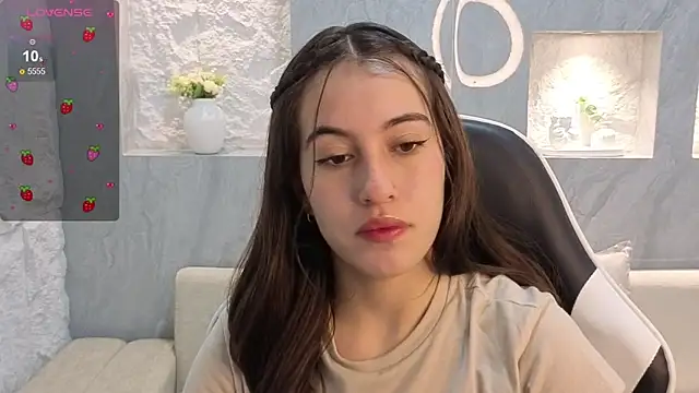 Snapshot of Nikka_Tx chatting on 11-23-25, 12:59 Nikka Tx online show from 11-23-25, 12:59