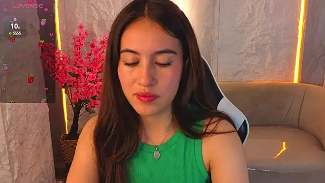 Snapshot of Nikka_Tx chatting on 02-13-26, 08:09 Nikka Tx online show from 02-13-26, 08:09