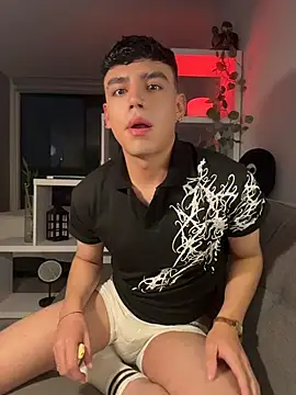 aronnhidden online show from 07-15-26, 05:14