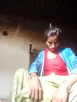 Snapshot of Anju_setty chatting on 12-22-25, 10:15 Anju setty online show from 12-22-25, 10:15