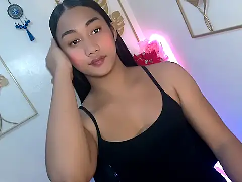 Gorgeousnicole  online show from 11-04-25, 09:13