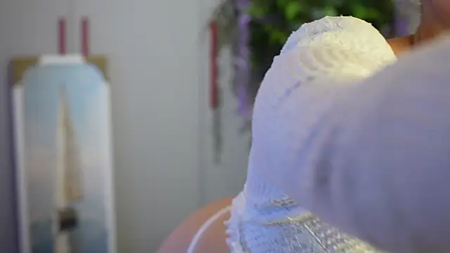 Cleose online show from 11-28-25, 06:24