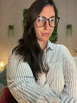 Snapshot of MysteryGirl__ chatting on 07-08-26, 07:53 MysteryGirl online show from 07-08-26, 07:53