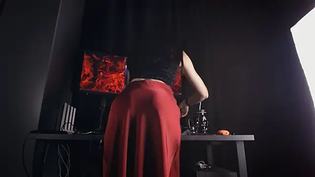 Snapshot of DarkSpark_ chatting on 12-04-25, 10:14 DarkSpark online show from 12-04-25, 10:14