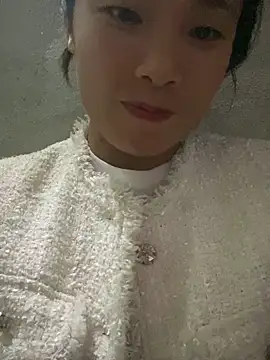 Snapshot of Elysia-007 chatting on 03-26-26, 12:03 Elysia-007 online show from 03-26-26, 12:03