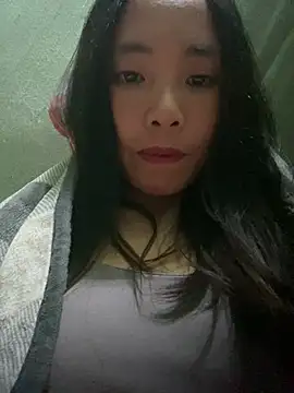 Snapshot of Elysia-007 chatting on 03-12-26, 01:04 Elysia-007 online show from 03-12-26, 01:04