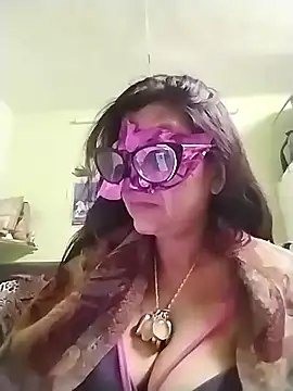 LOVE  RANI online show from 12-20-25, 01:36