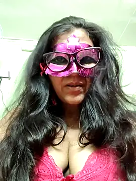 LOVE  RANI online show from 07-13-26, 07:40