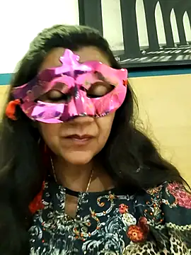 LOVE  RANI online show from 12-22-25, 11:27