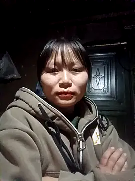 Snapshot of yoyo-mi chatting on 10-29-25, 01:59 yoyo-mi online show from 10-29-25, 01:59