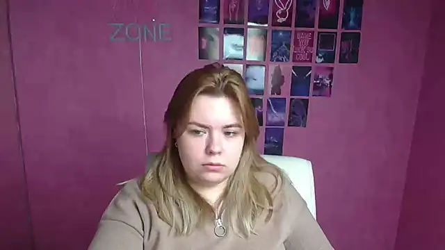 SusannaNight online show from 12-16-25, 06:17