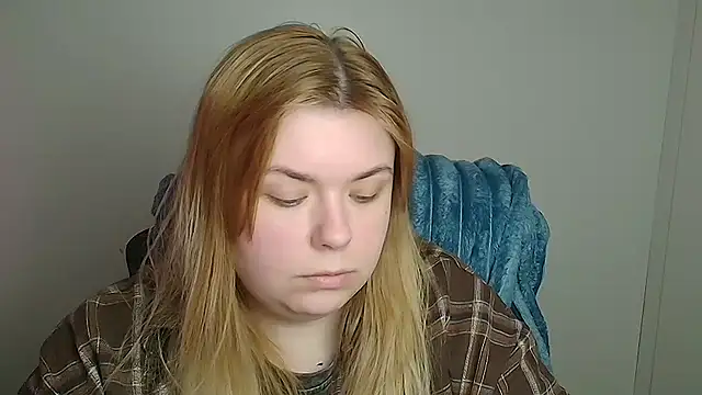 Snapshot of SusannaNight chatting on 04-28-26, 11:47 SusannaNight online show from 04-28-26, 11:47
