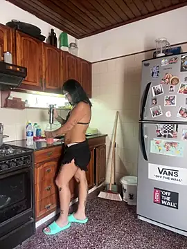 solmorochia online show from 12-22-25, 04:40