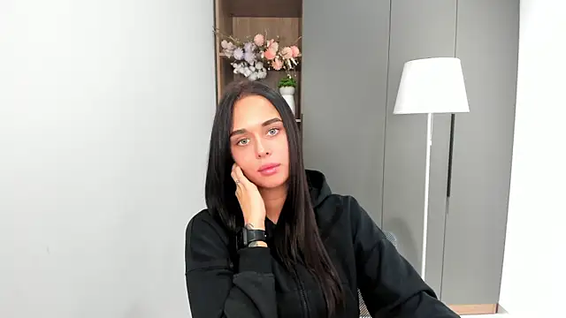 Snapshot of MagdalenWikle chatting on 10-31-25, 05:15 MagdalenWikle online show from 10-31-25, 05:15