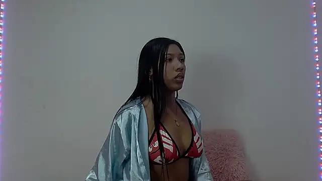 Snapshot of ashley_xxx_hh chatting on 10-28-25, 01:54 ashley xxx hh online show from 10-28-25, 01:54